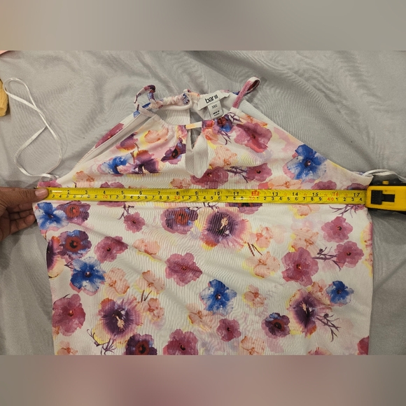Floral Halter Neck Top‎ - Picture 4 of 5